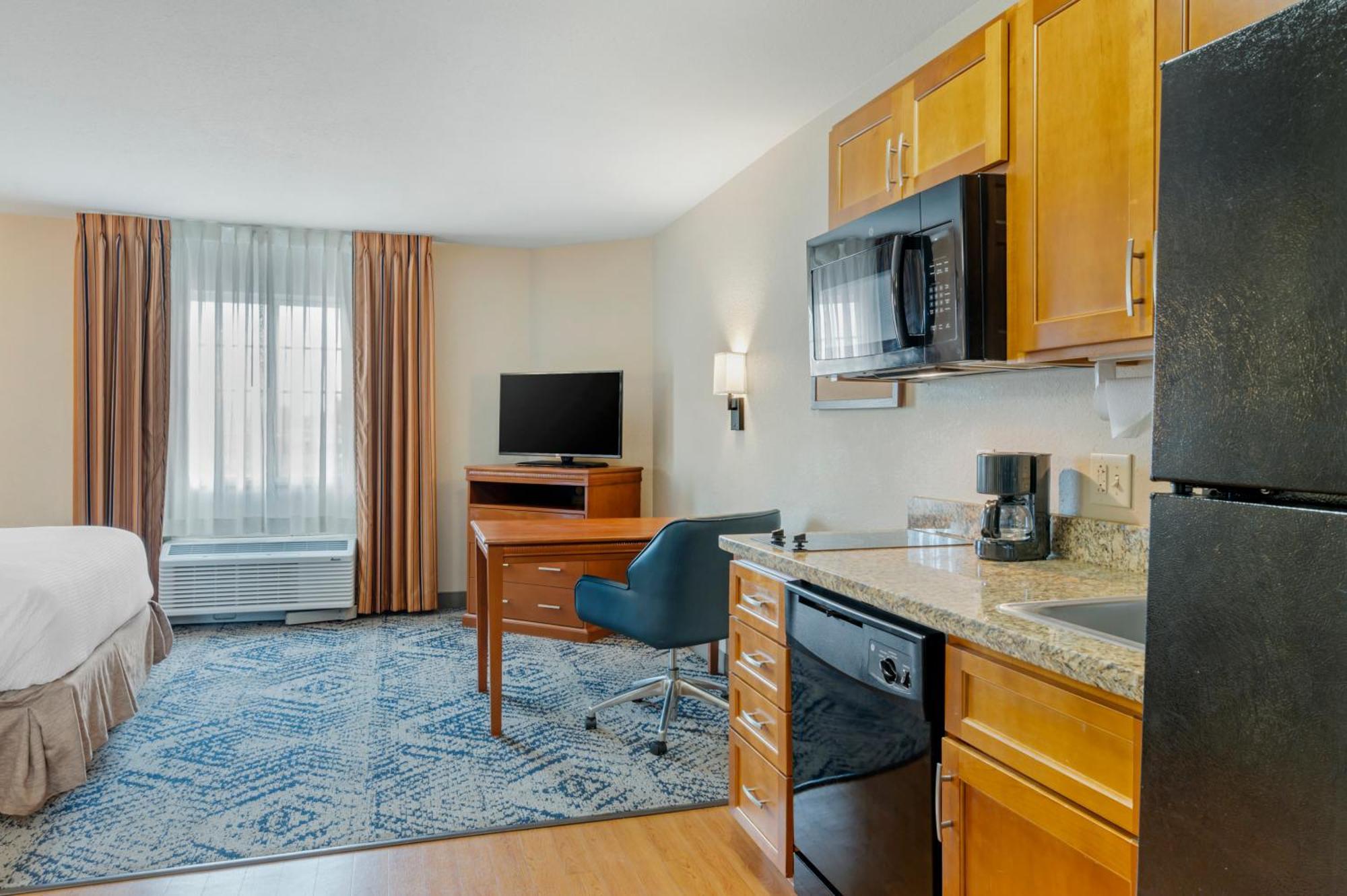 Candlewood Suites Indianapolis East By Ihg Exterior foto