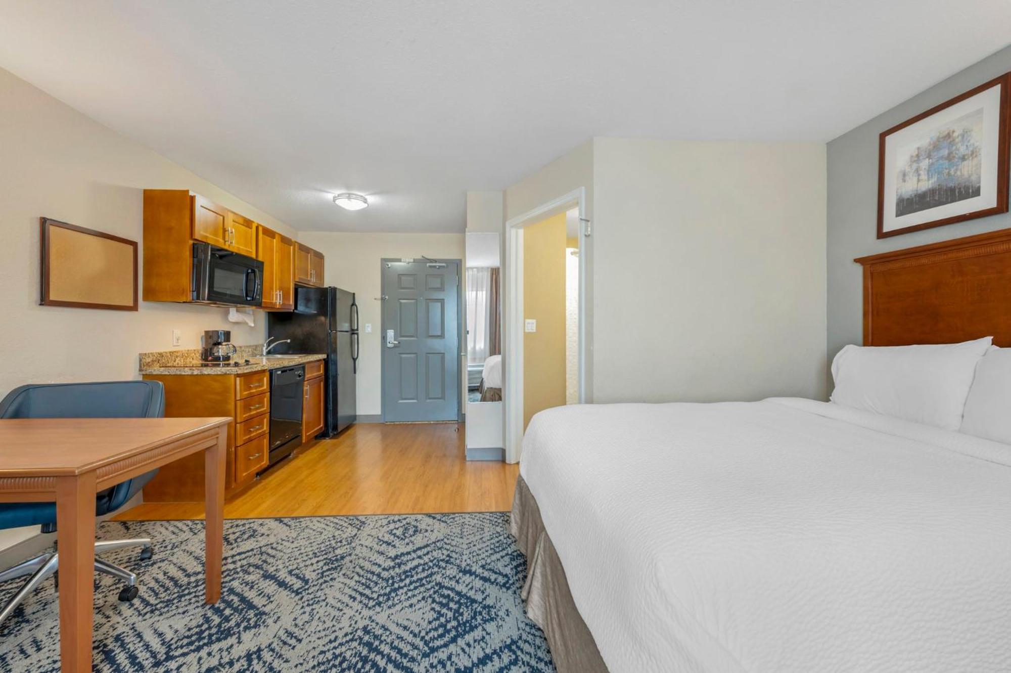 Candlewood Suites Indianapolis East By Ihg Exterior foto