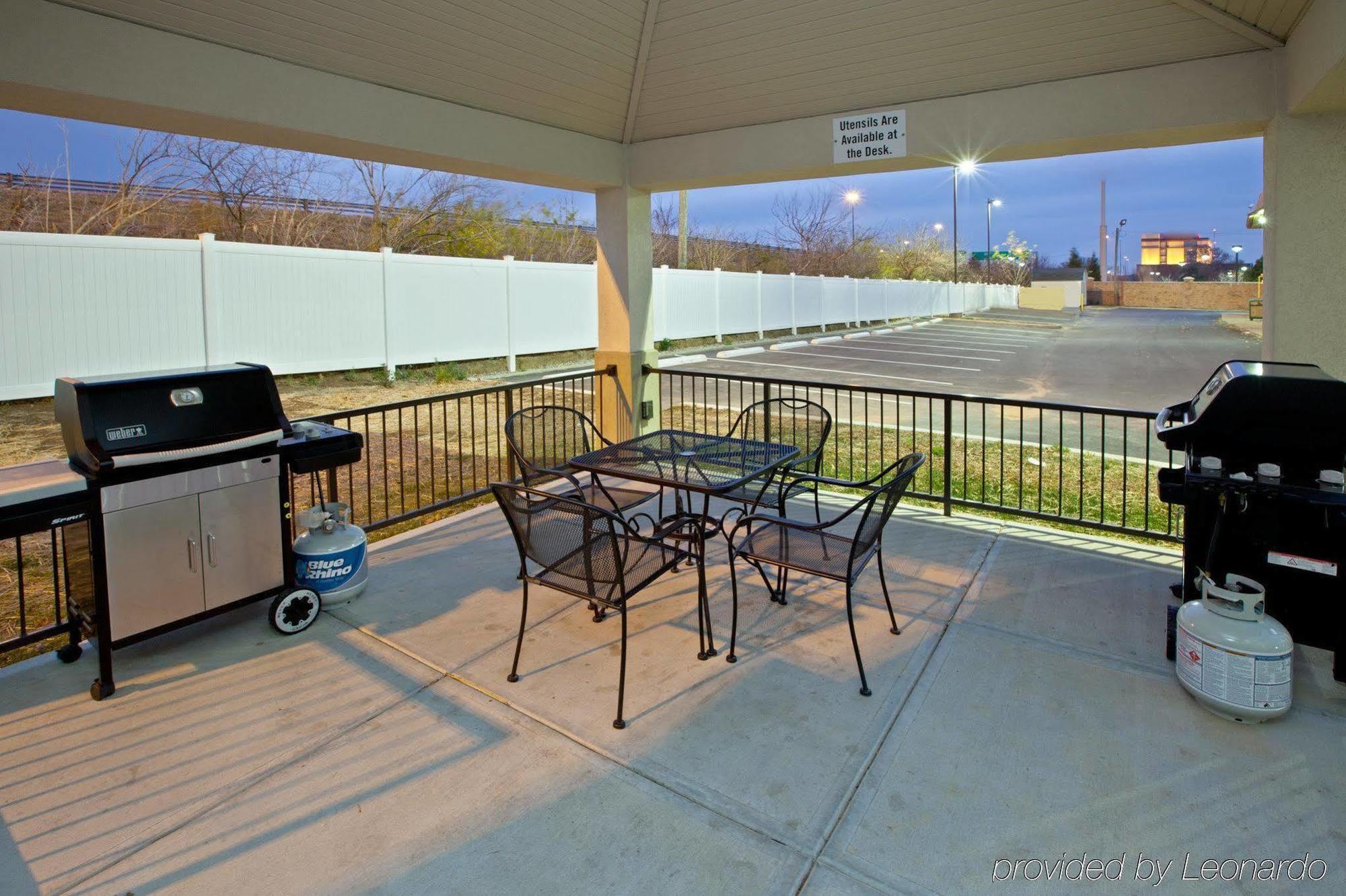 Candlewood Suites Indianapolis East By Ihg Exterior foto
