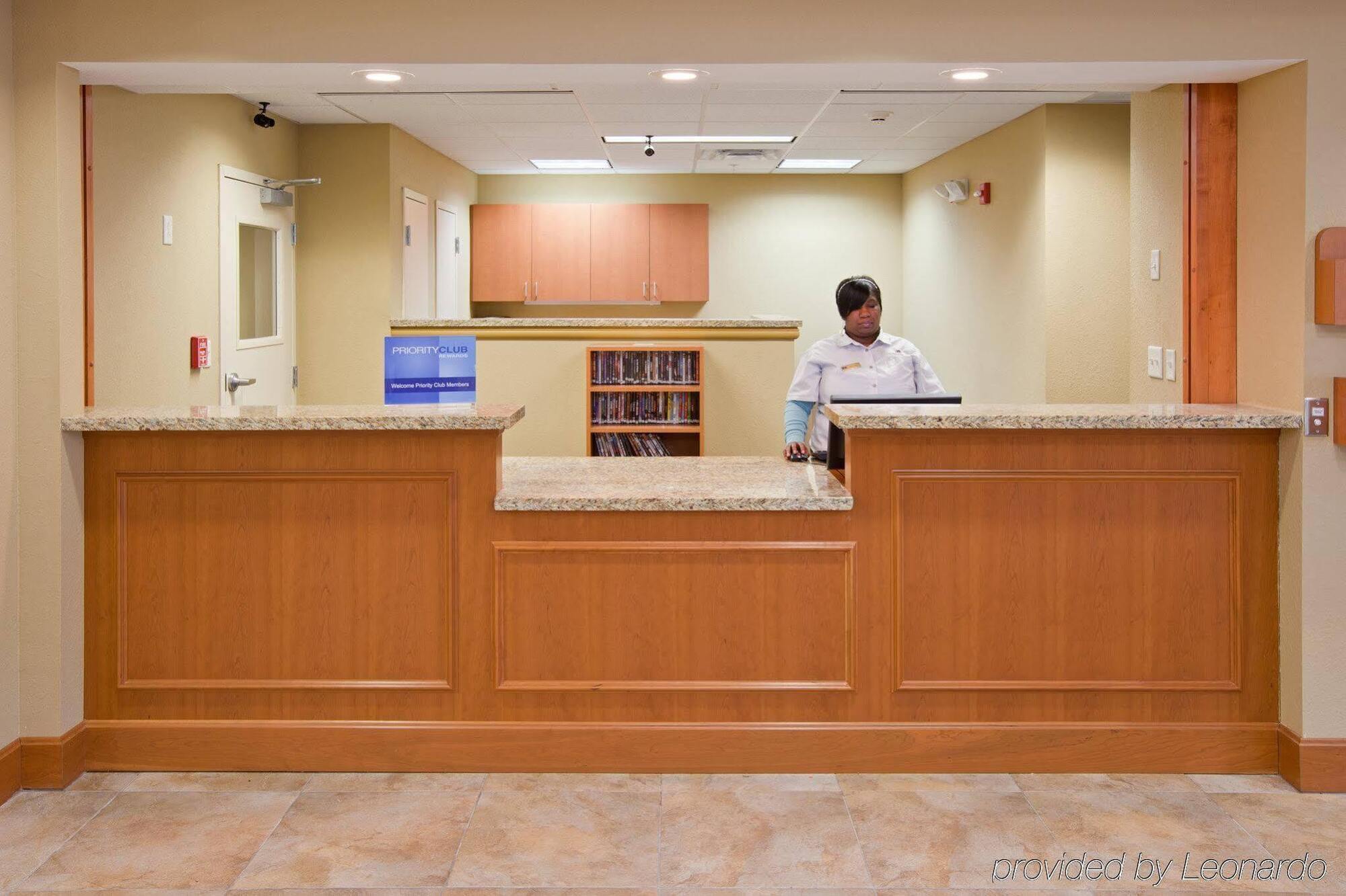 Candlewood Suites Indianapolis East By Ihg Exterior foto